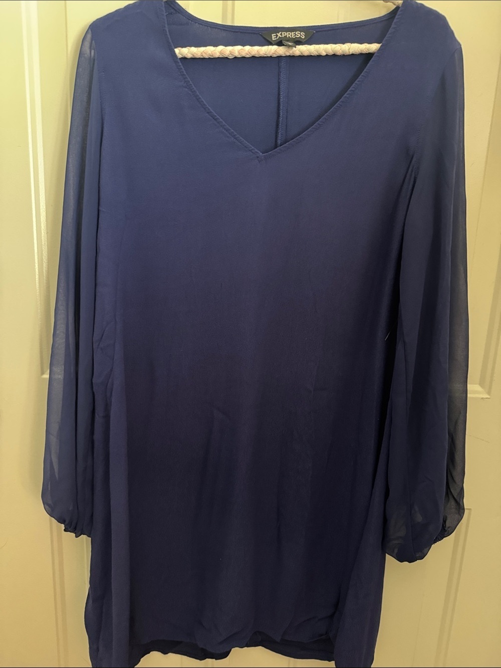 EXPRESS DRESS SHEER ARMS SIZE MED PURPLE D-1